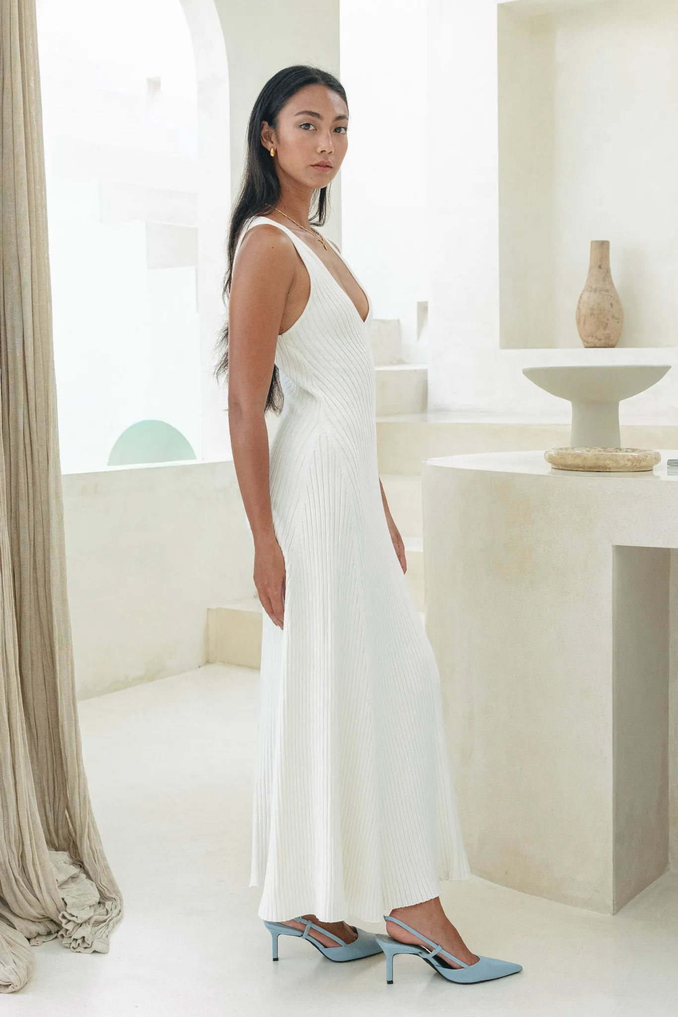 Amelia White V-Neck Knit Maxi Dress