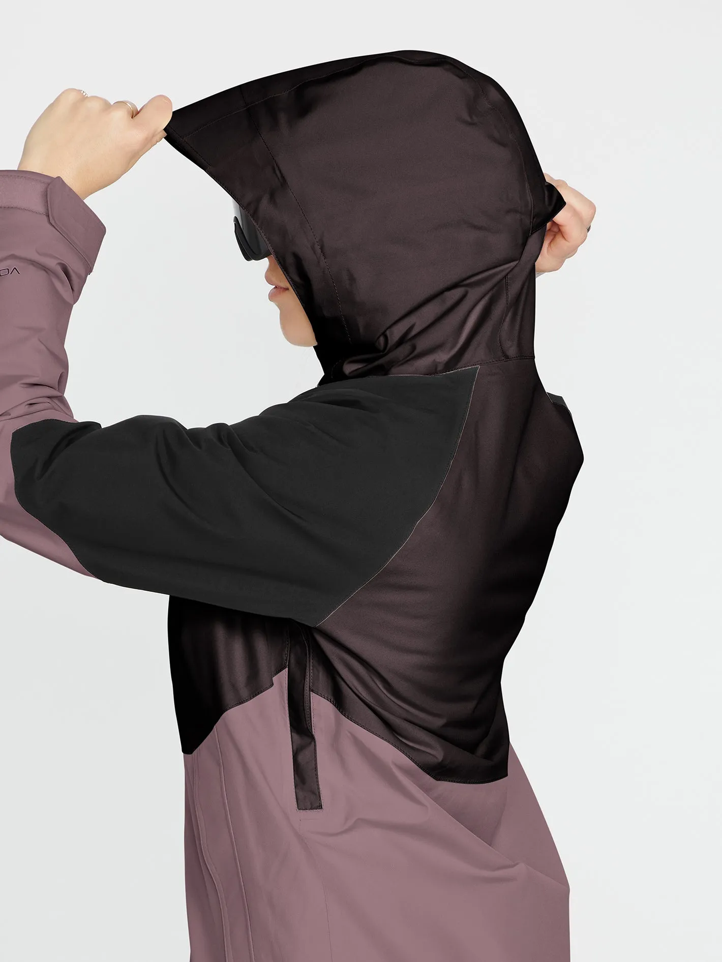 Aris Insulated Gore-Tex Jacket - Black Plum