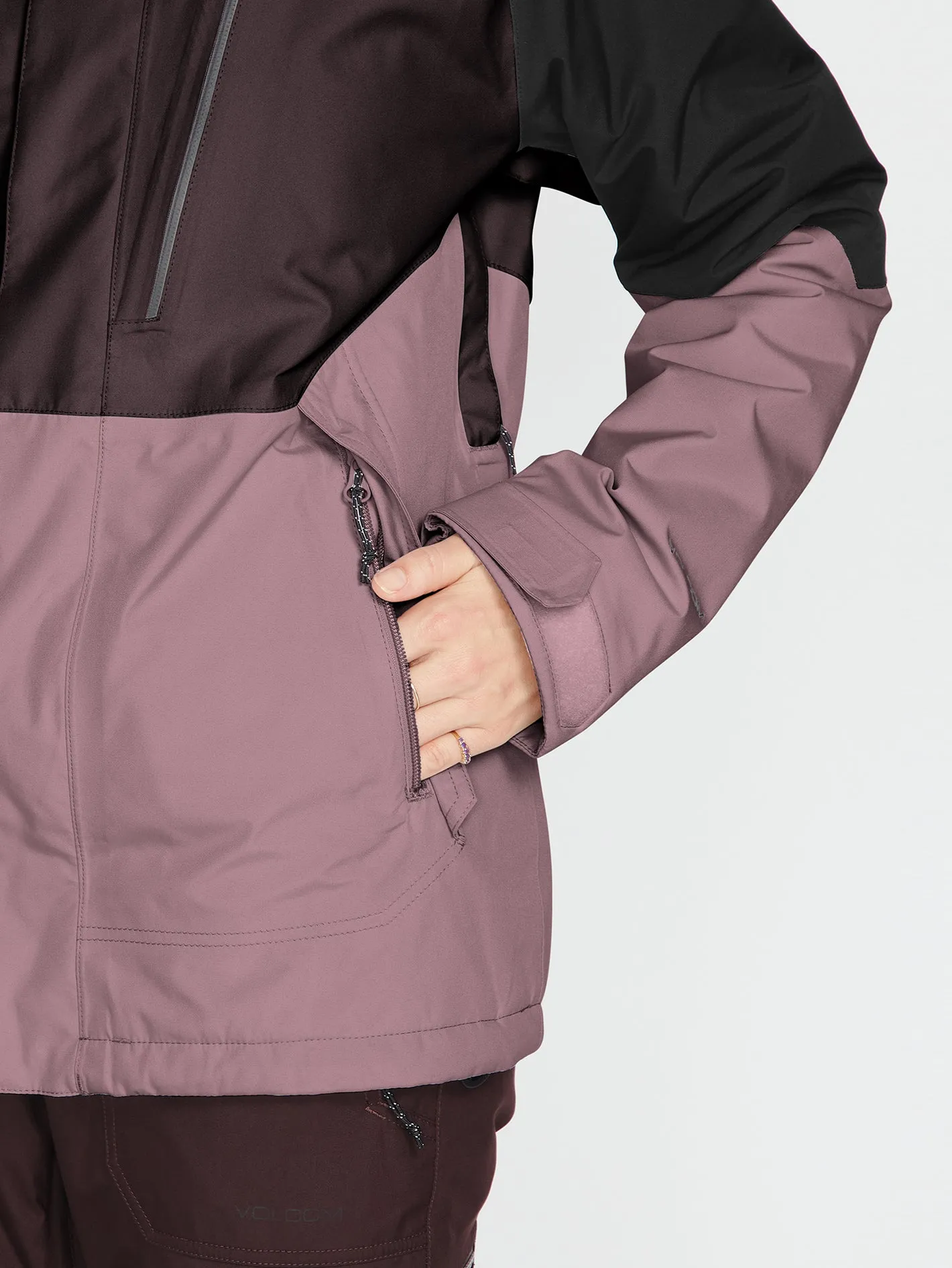 Aris Insulated Gore-Tex Jacket - Black Plum