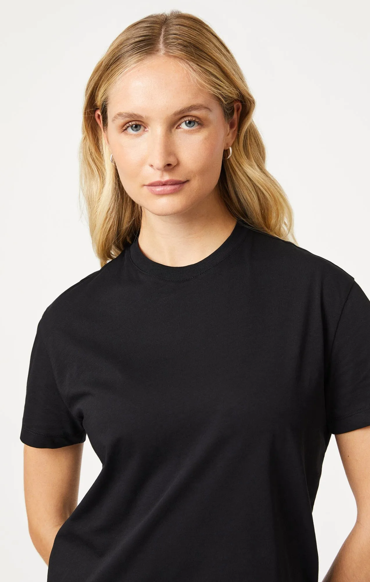 CREW NECK T-SHIRT IN BLACK