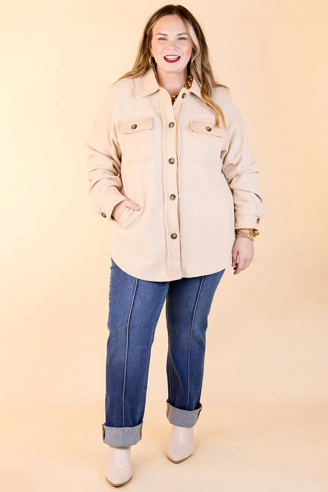 Hollywood Hike Button Up Fleece Jacket with Pockets in Cream