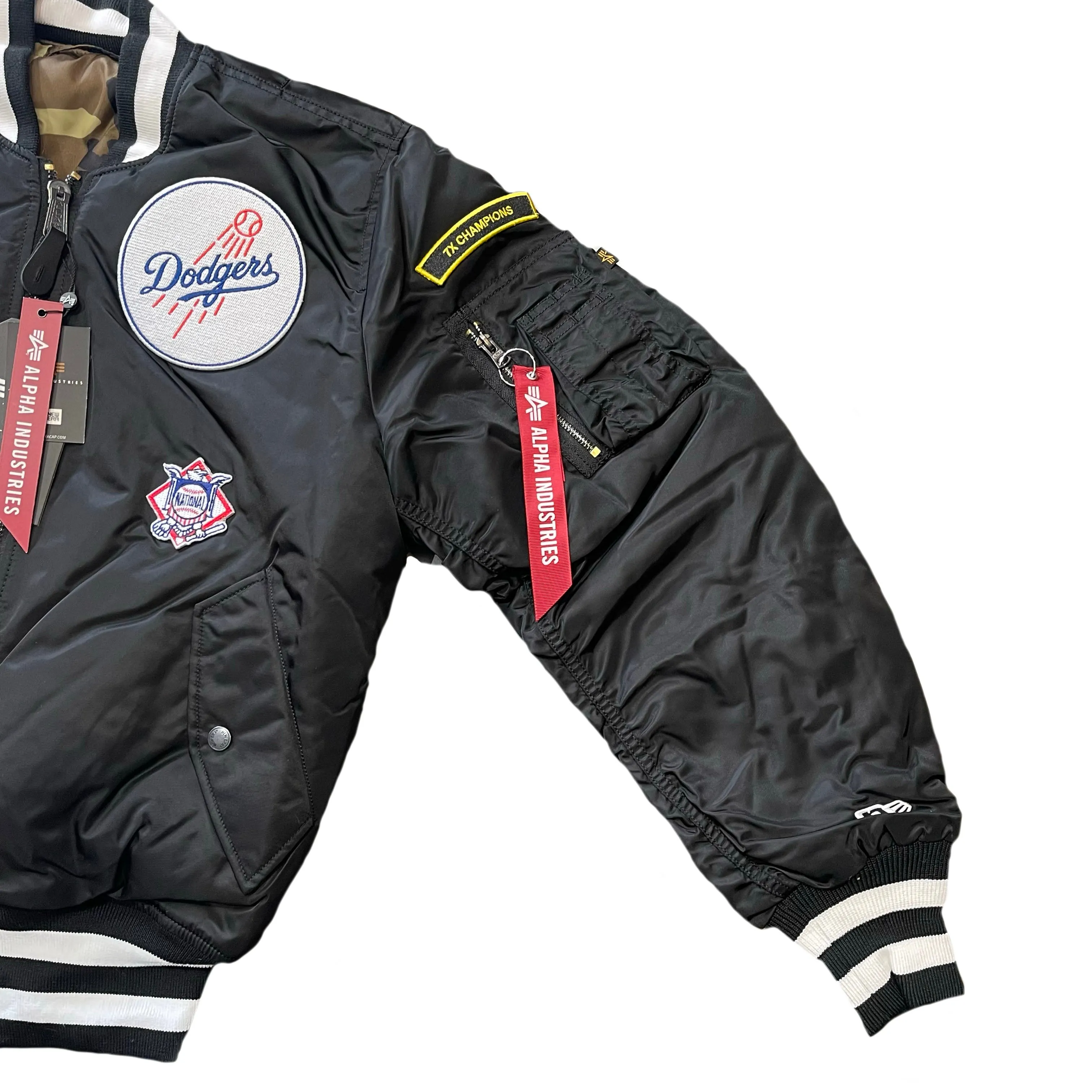 Los Angeles Dodgers Alpha Industries x New Era Reversible Jacket ***