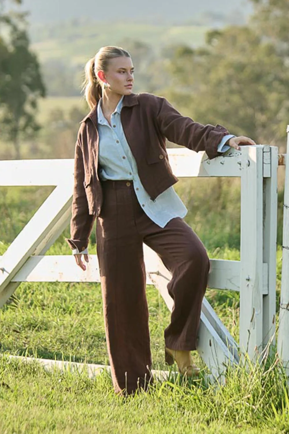 Lynlas Linen Jacket - Chocolate