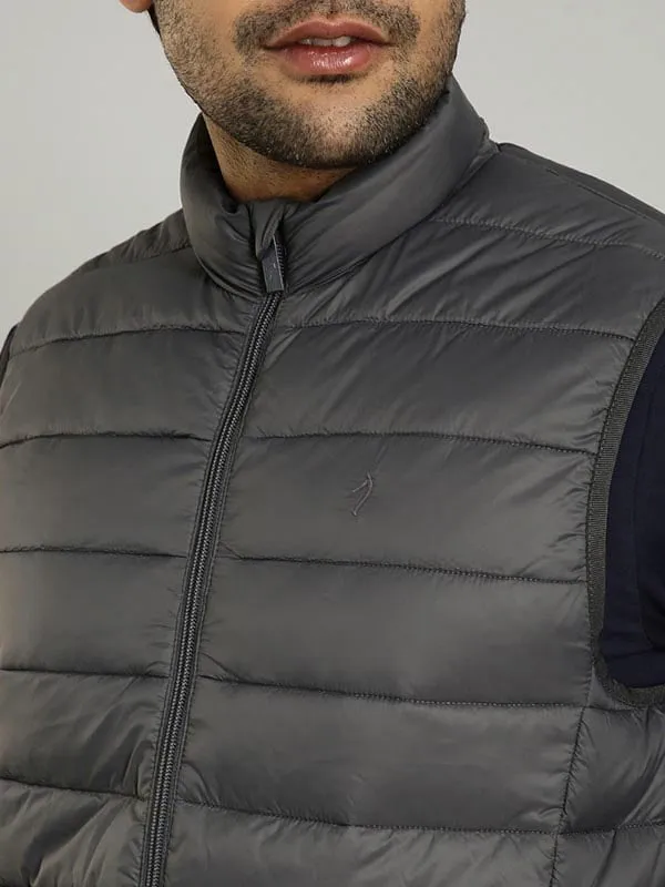 Men Solid Sleeveless Gilet Jacket