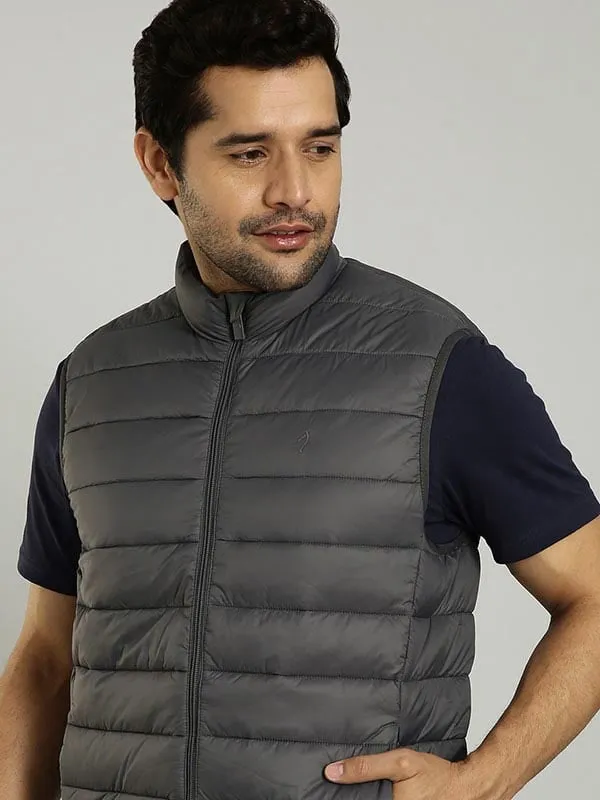 Men Solid Sleeveless Gilet Jacket