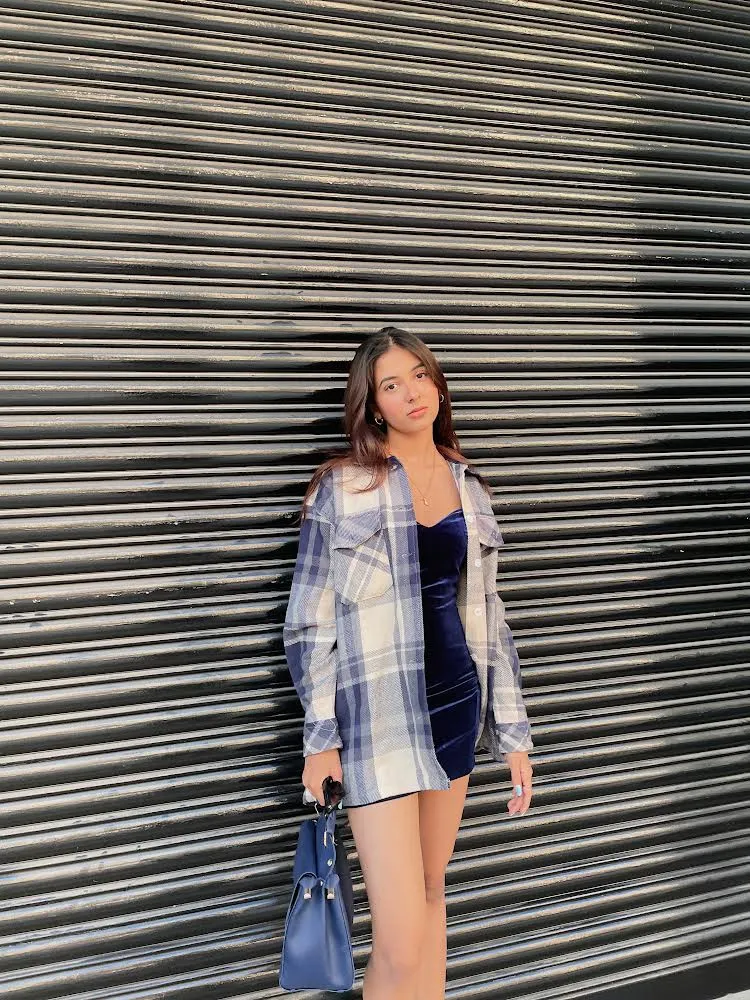 Oversized shacket in white and navy blue check print