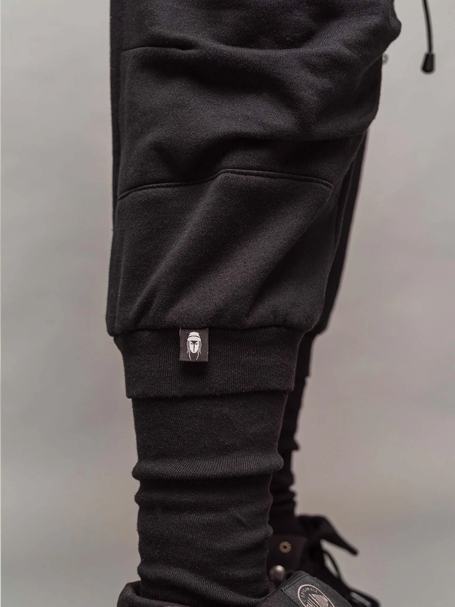 Ronin Men's Cargo Joggers with Drawstring