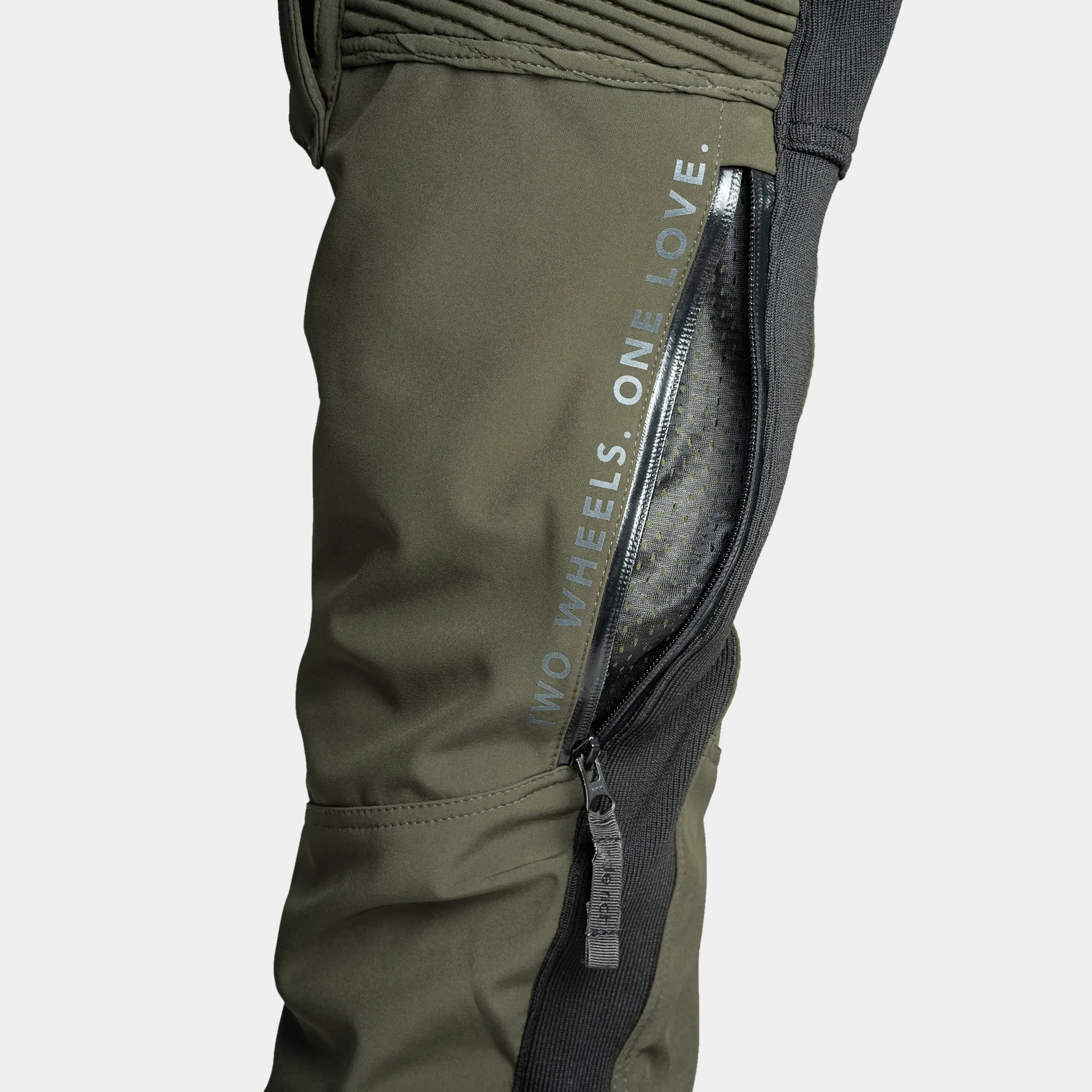 Unit 16™ Armoured Softshell Cargo Joggers {Military Green}