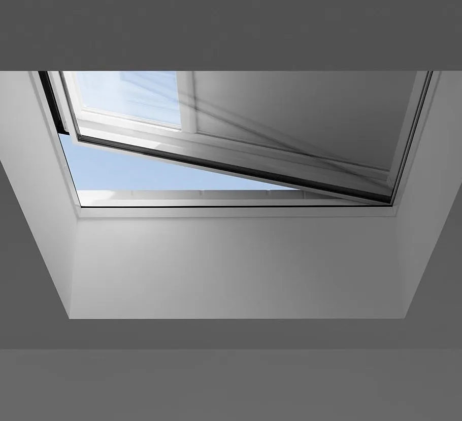 VELUX CVU 100100 1093 INTEGRA® Electric Curved Glass Rooflight Package 100 x 100 cm (Including CVU Triple Glazed Base & ISU Curved Glass Top Cover)