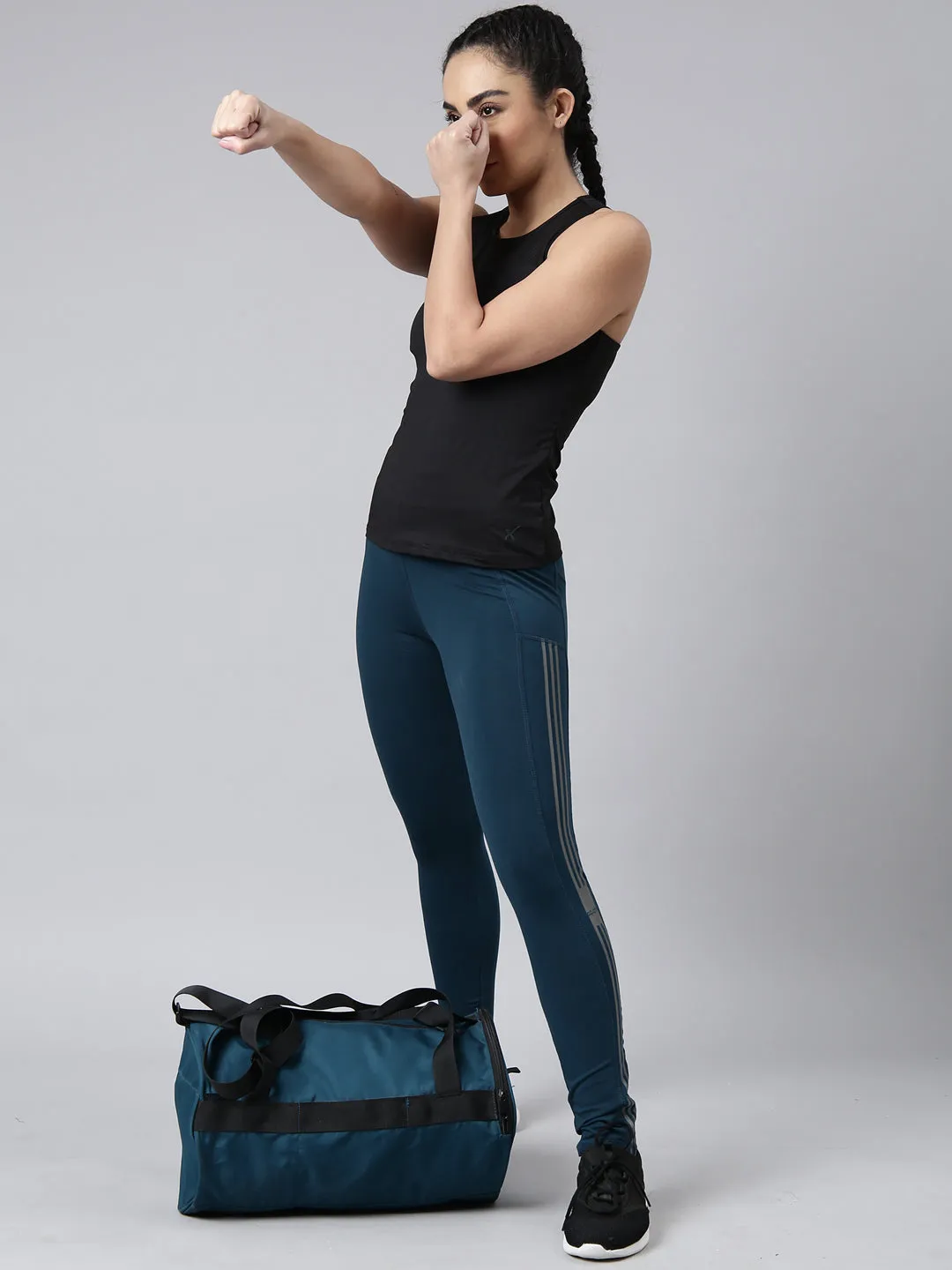 Women Solid Slim Fit Teal Track Pant