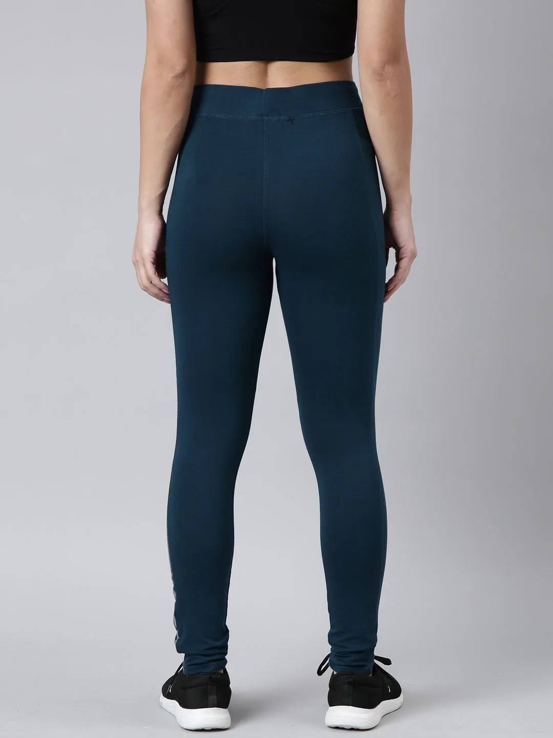 Women Solid Slim Fit Teal Track Pant